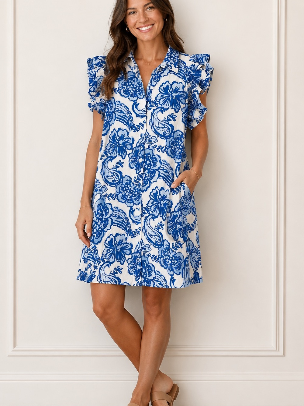 crown & ivy White and Blue Floral Ruffle-Sleeve Coverup Dress